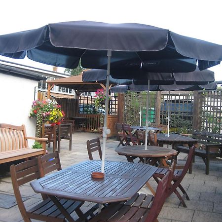 The Crosskeys Inn Usk Eksteriør bilde
